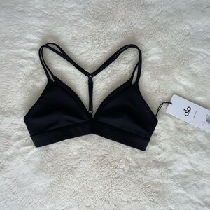 NWT Alo yoga Airlift Layer Up Strappy Back Sports Bra Black XS